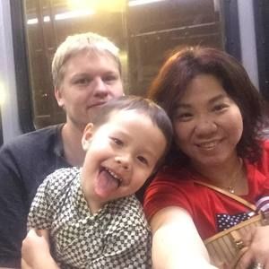 Meet your Posher, Emily